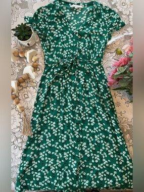 Loft Green Floral Short-Sleeve Midi Dress size 2